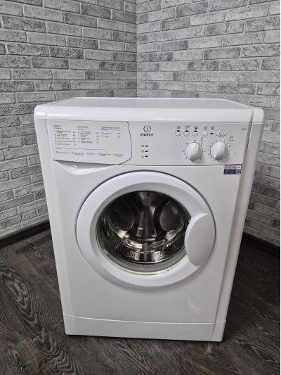 Стиральная машина Indesit WIN 62 Стиральная машина Indesit WIN 62
